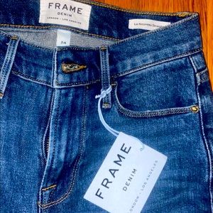 Frame Le Nouveau Straight Size:24/00 Brand New